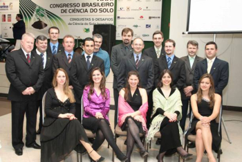 Main group of professors and graduate students from 31th BCSS Organizing Committee.